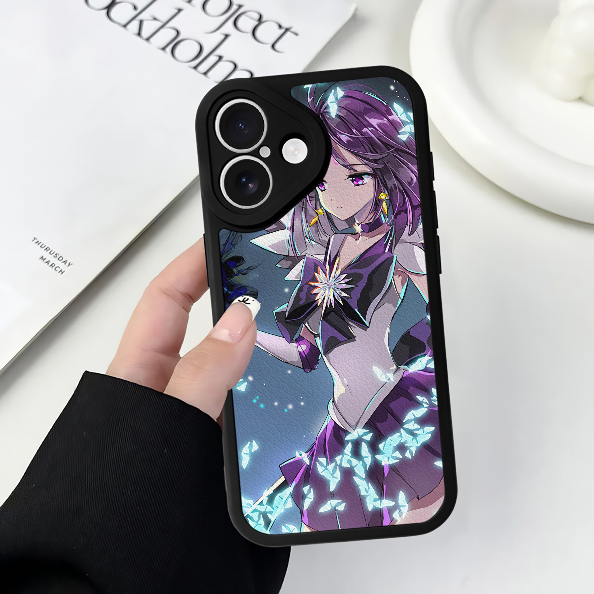 （画像用） 美少女戦士セーラームーン Sailor Moon 【iPhone 16シリーズ対応】シリコンスマホケース（レザー調） 材質：シリコン